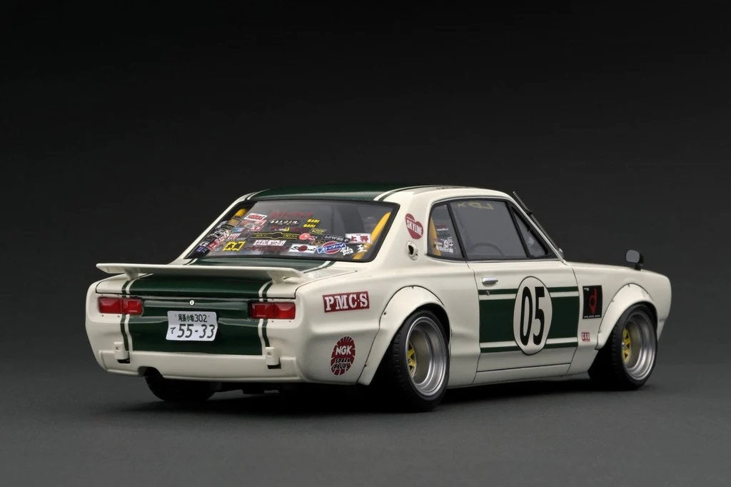 Ignition Model 1:18 Hakosuka 2Door LB-WORKS White / Green with Mr. Hyuma Kato Figure