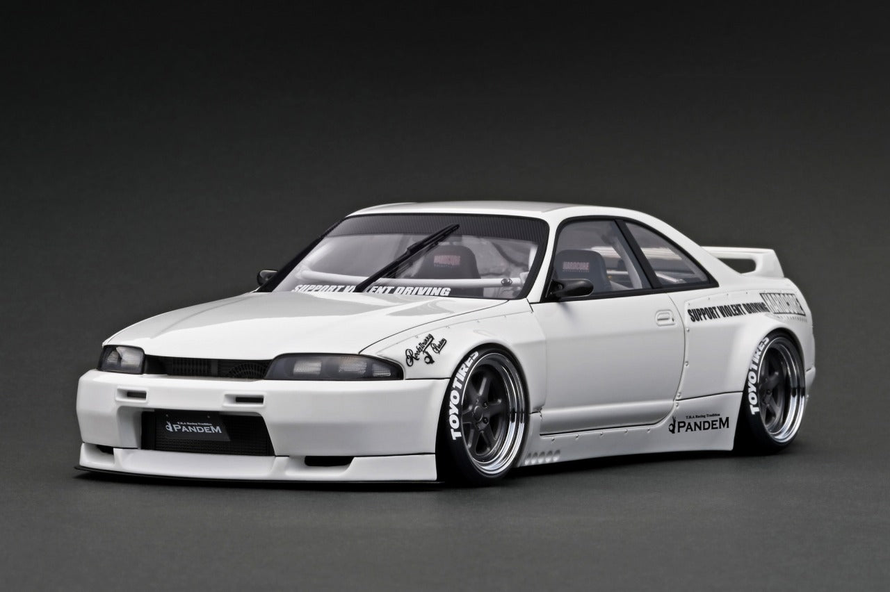 Ignition Model 1:18 Nissan Skyline GT-R (BNCR33) Pandem in White