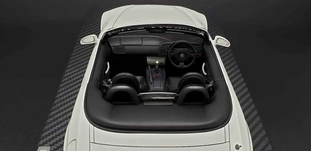 One Model 1:18 Honda S2000 (AP2) in Grand Prix White