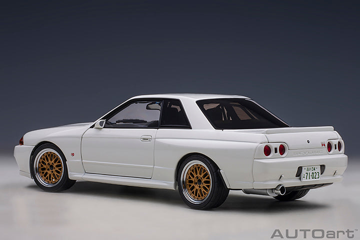 AUTOart 1:18 Nissan Skyline GT-R (R32) Wangan Midnight "Reina” Late Version (30th Anniversary Edition)
