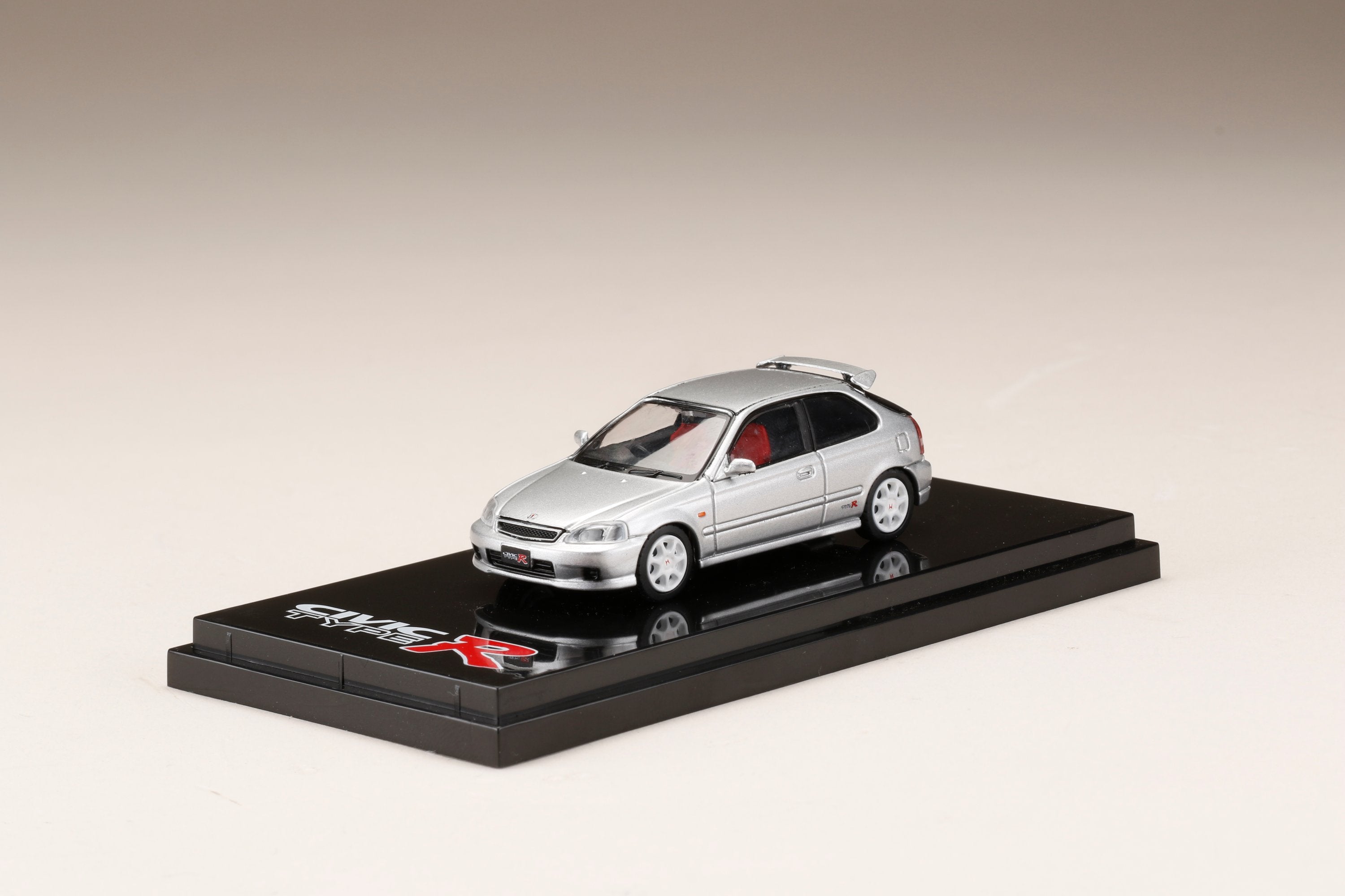 Hobby Japan 1:64 Honda Civic Type-R (EK9) 2000 Vogue Silver
