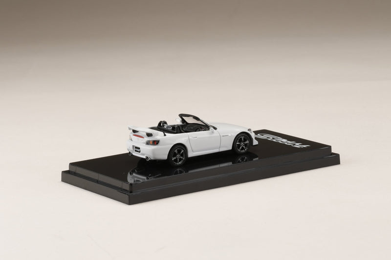 Hobby Japan 1:64 Honda S2000 Type-S (AP2) in Grand Prix White with Red Interior