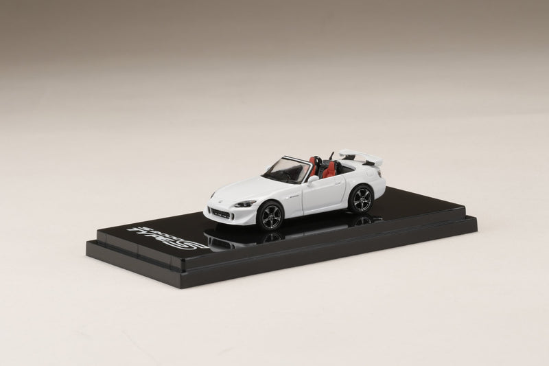 Hobby Japan 1:64 Honda S2000 Type-S (AP2) in Grand Prix White with Red Interior