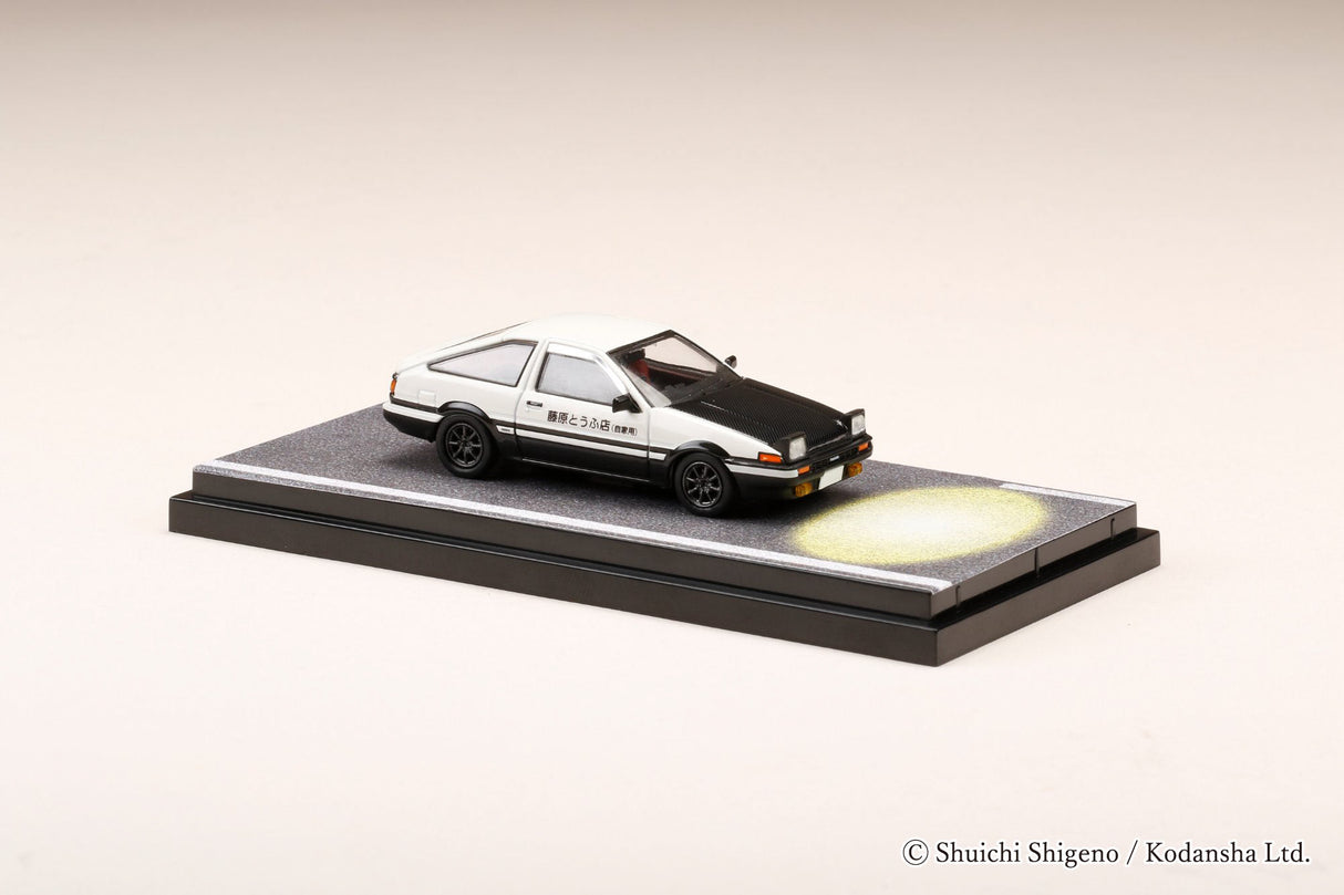 Hobby Japan 1:64 Toyota Sprinter Trueno GT APEX (AE86) 頭文字D PROJECT D OPEN HEADLIGHTS / WITH 4A-GE 5 VALVE DISPLAY MODEL