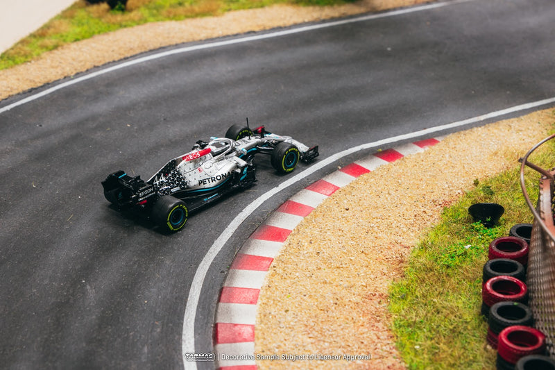 Tarmac Works 1:64 Mercedes-AMG F1 W11 EQ Performance, Barcelona Pre-season Testing 2020 Lewis Hamilton