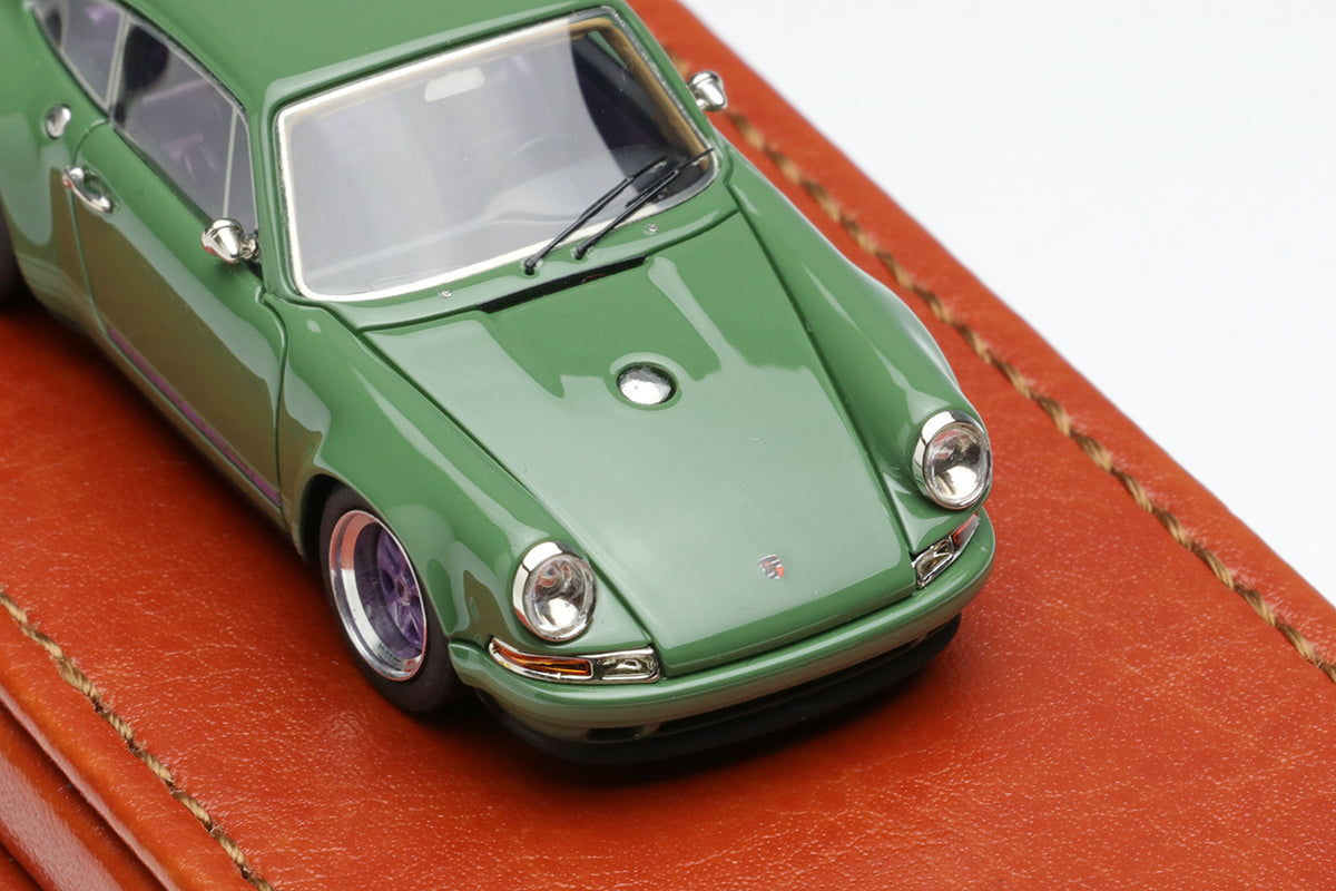 Make Up Co., Ltd / Titan64 1:64 Porsche Singer 911(964) Coupe in Moss Green