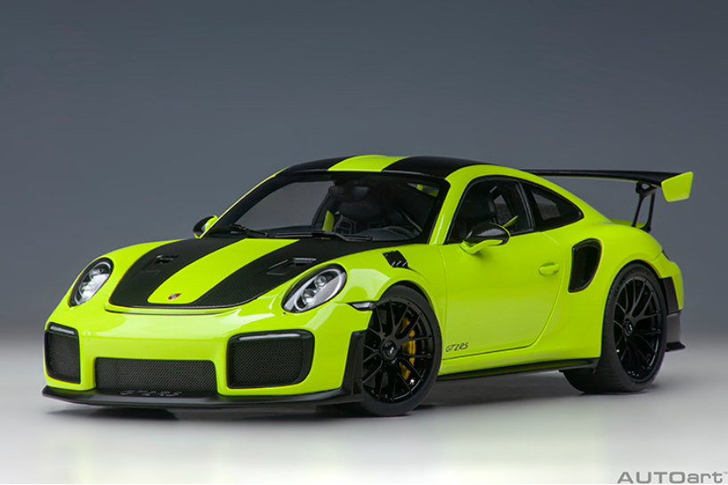 AUTOart 1:18 Porsche 911 (991.2) GT2 RS Weissach Package in Acid