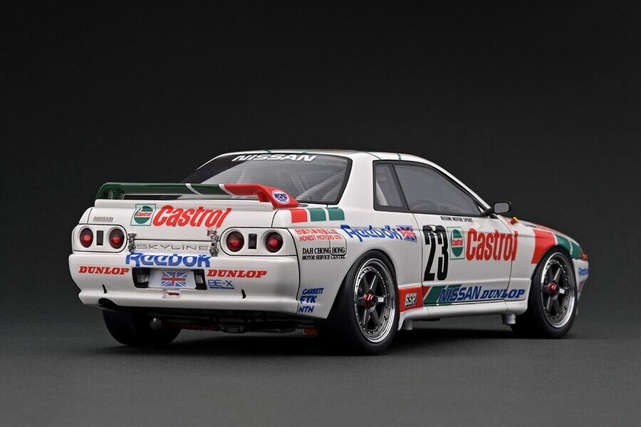 Ignition Model 1:18 Nissan Skyline GT-R (BNR32) CASTROL (#23) 1990 Macau with Engine
