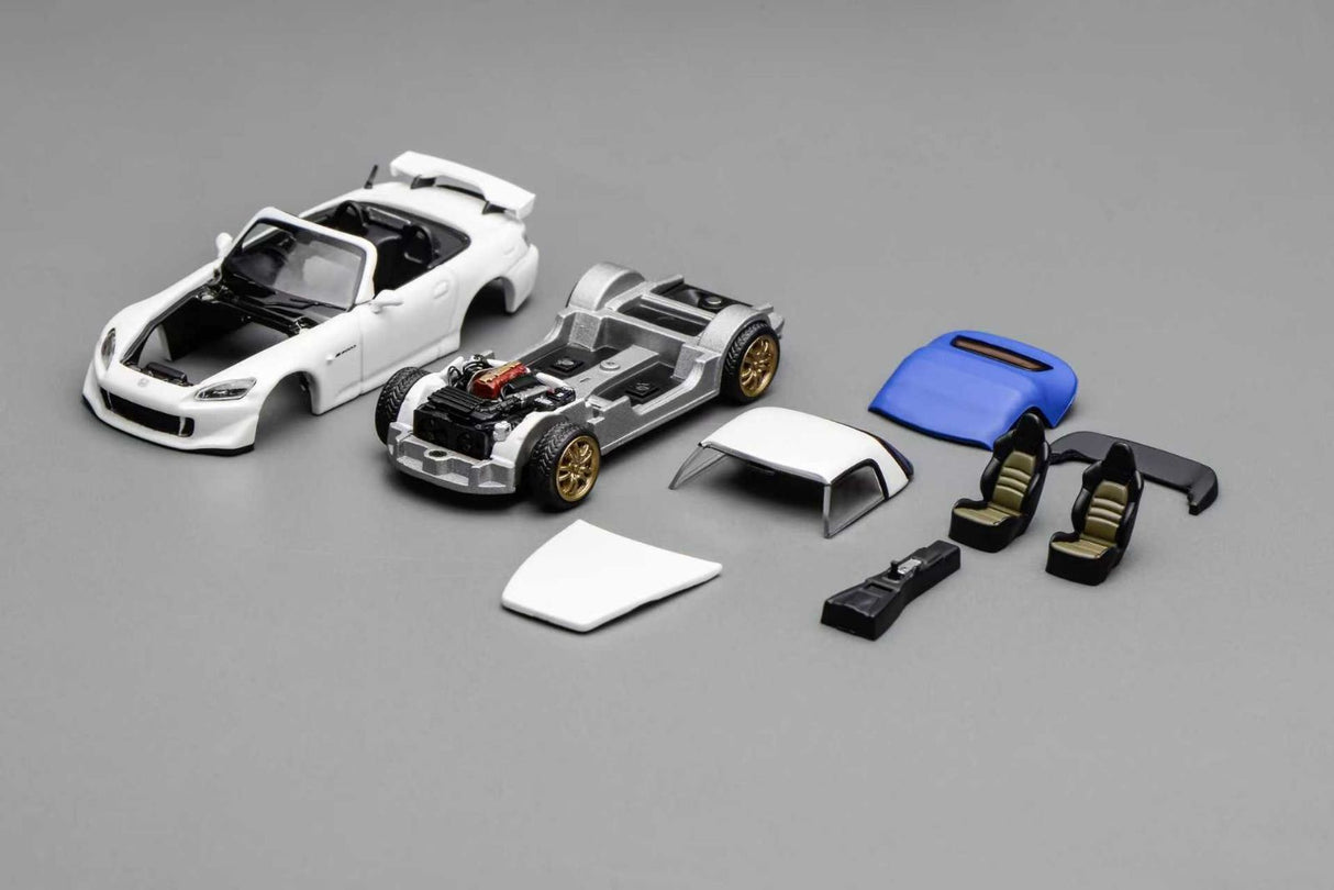 *PREORDER* MotorHelix 1:64 Honda S2000 Type S Platinum White Pearl