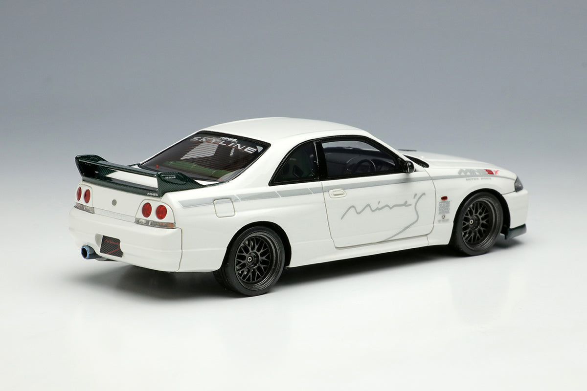 Make Up Co., Ltd / Eidolon 1:43 Nissan Skyline (BCNR33) GT-R