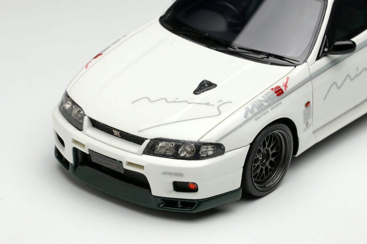 Make Up Co., Ltd / Eidolon 1:43 Nissan Skyline (BCNR33) GT-R