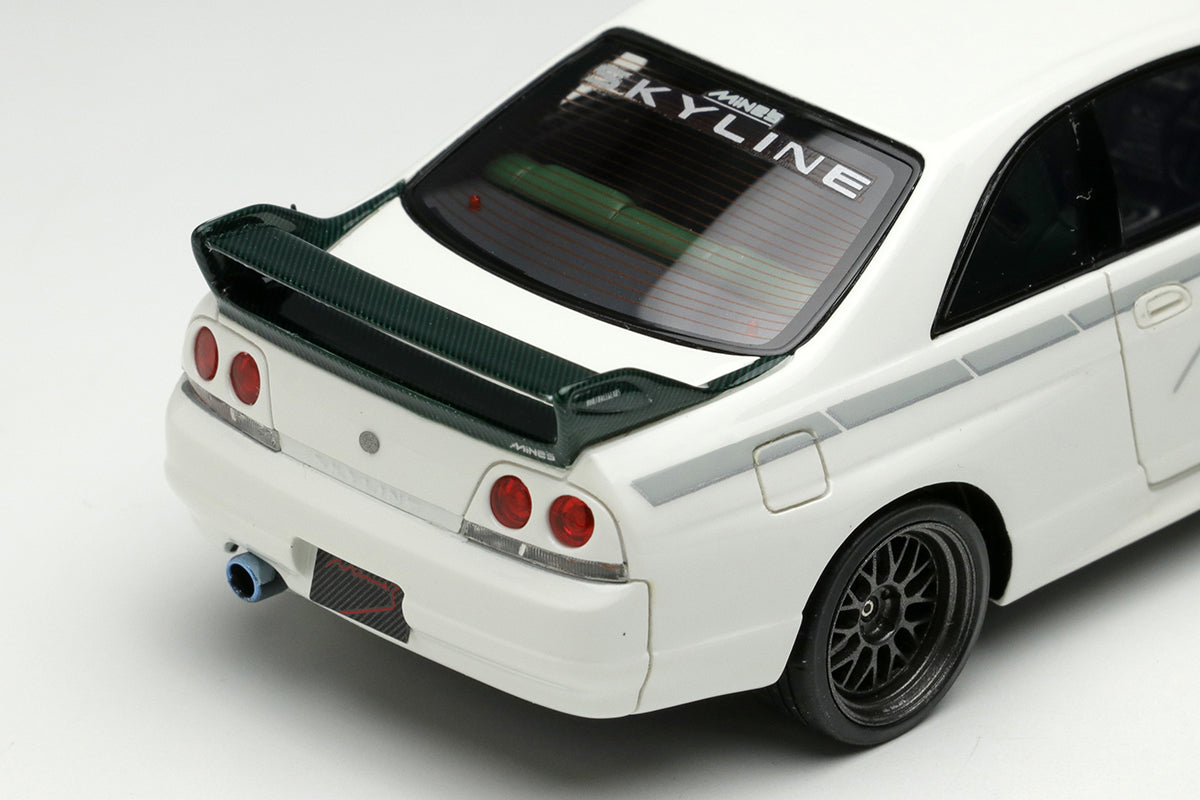 Make Up Co., Ltd / Eidolon 1:43 Nissan Skyline (BCNR33) GT-R