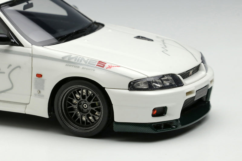 Make Up Co., Ltd / Eidolon 1:43 Nissan Skyline (BCNR33) GT-R