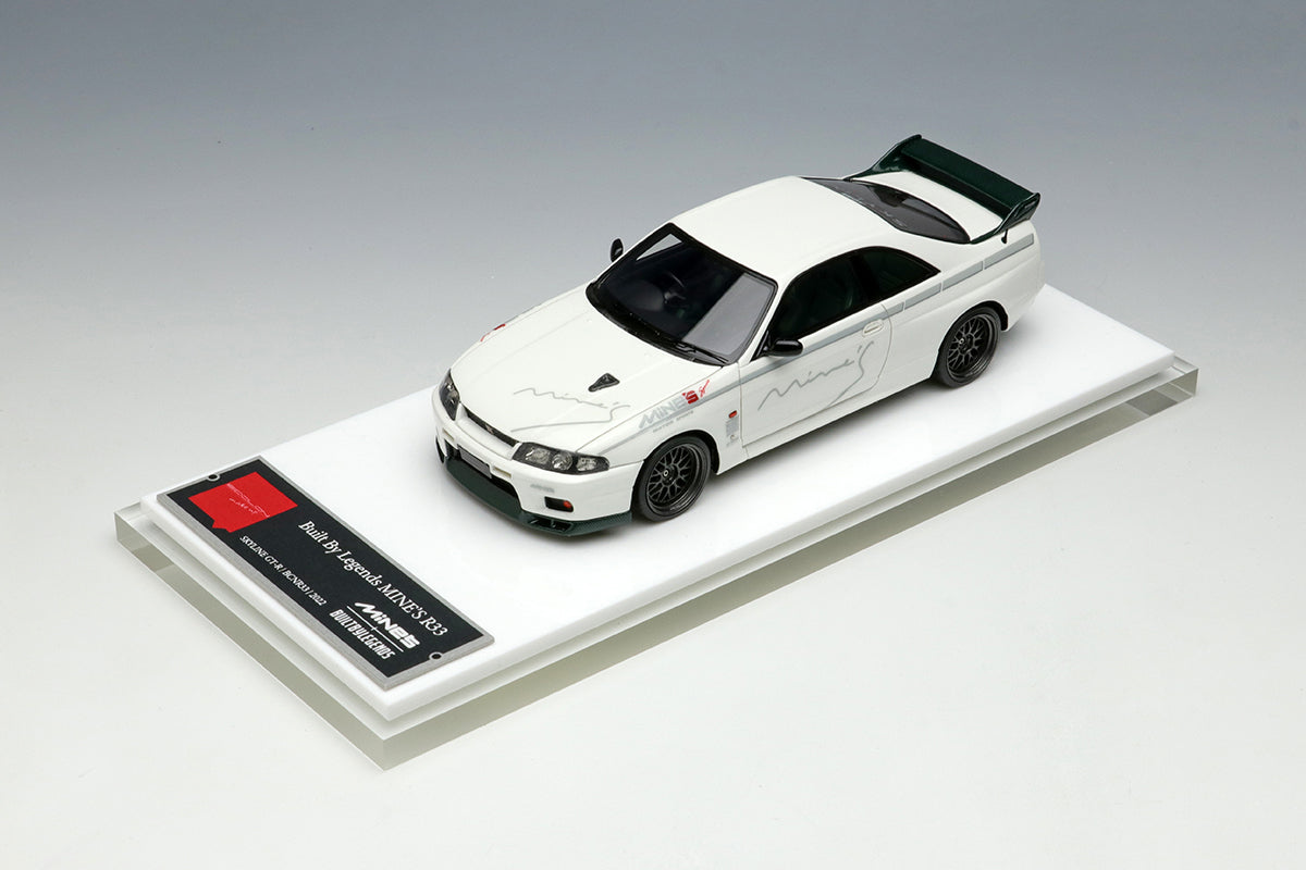 Make Up Co., Ltd / Eidolon 1:43 Nissan Skyline (BCNR33) GT-R