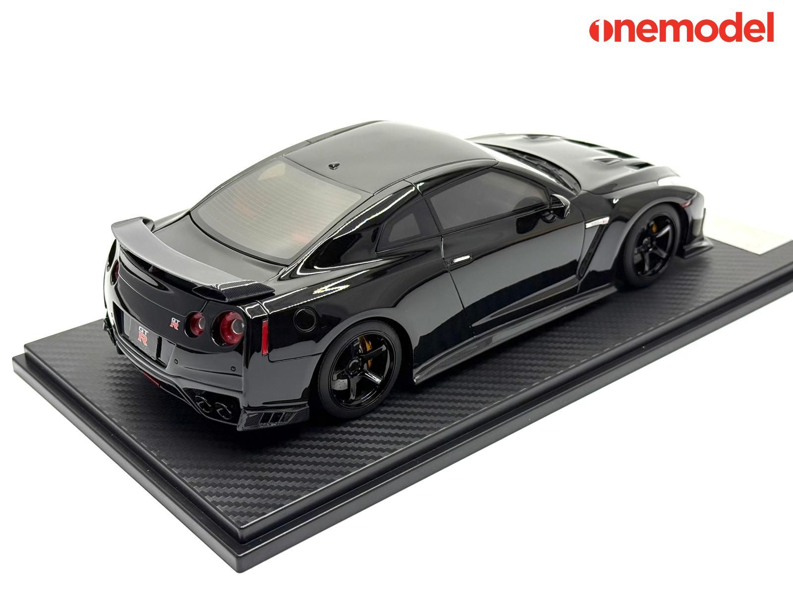 ファースト18 1/18 R35GT-R カスタム　 GT-R(R35) One Model 1:18 Nissan GT-R R35 Custom Edition in Glossy Black