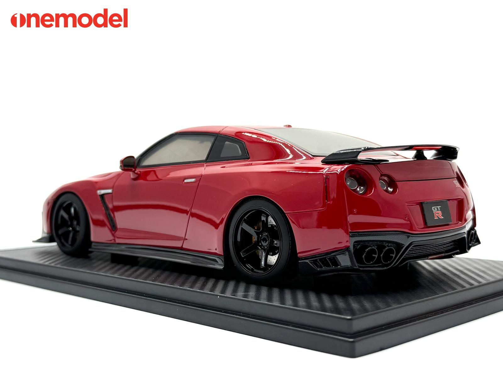 PREORDER* One Model 1:18 Nissan GT-R R35 Custom Edition in Passion