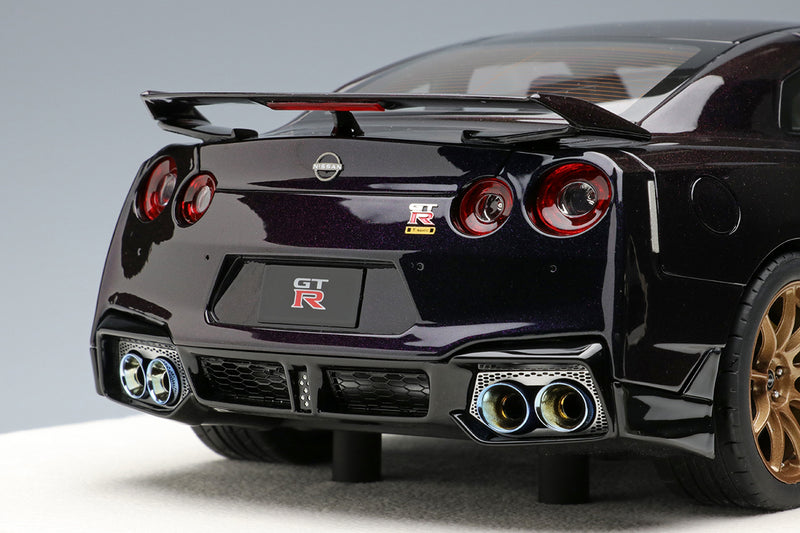 Make Up Co., Ltd / IDEA 1:18 Nissan GT-R Premium Edition T-Spec 2024 in Midnight Purple
