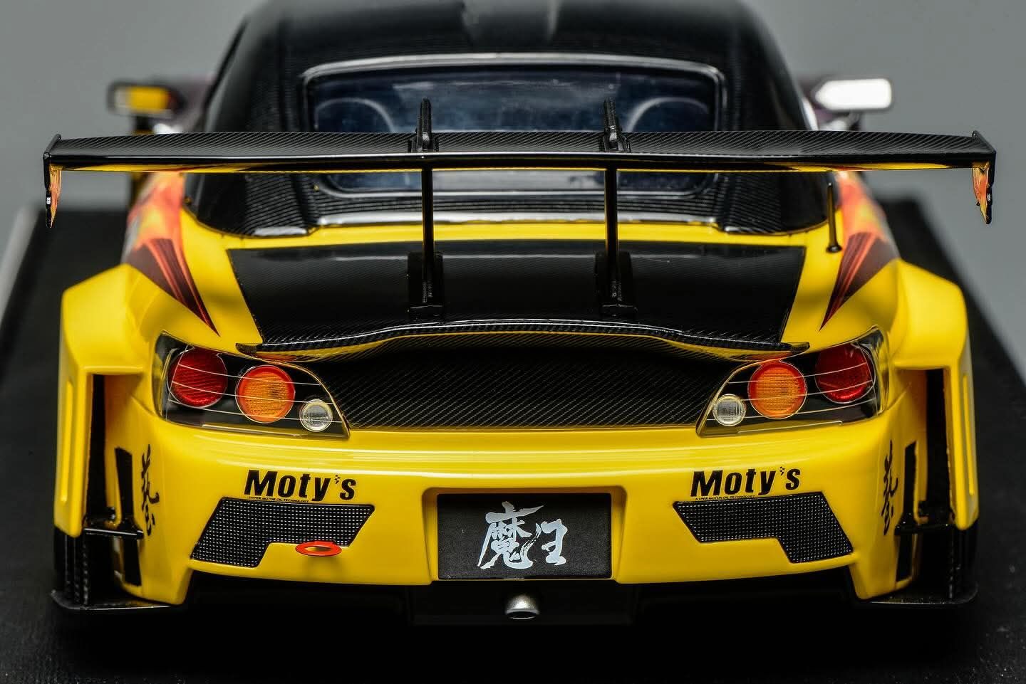 PREORDER* MotorHelix 1:18 Honda S2000 J's Racing Maou 2013 in Maou