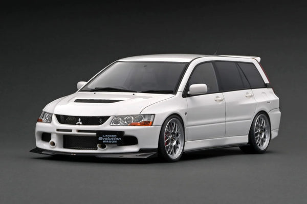 Ignition Model 1:18 Mitsubishi Lancer Evolution Wagon (CT9W) in White