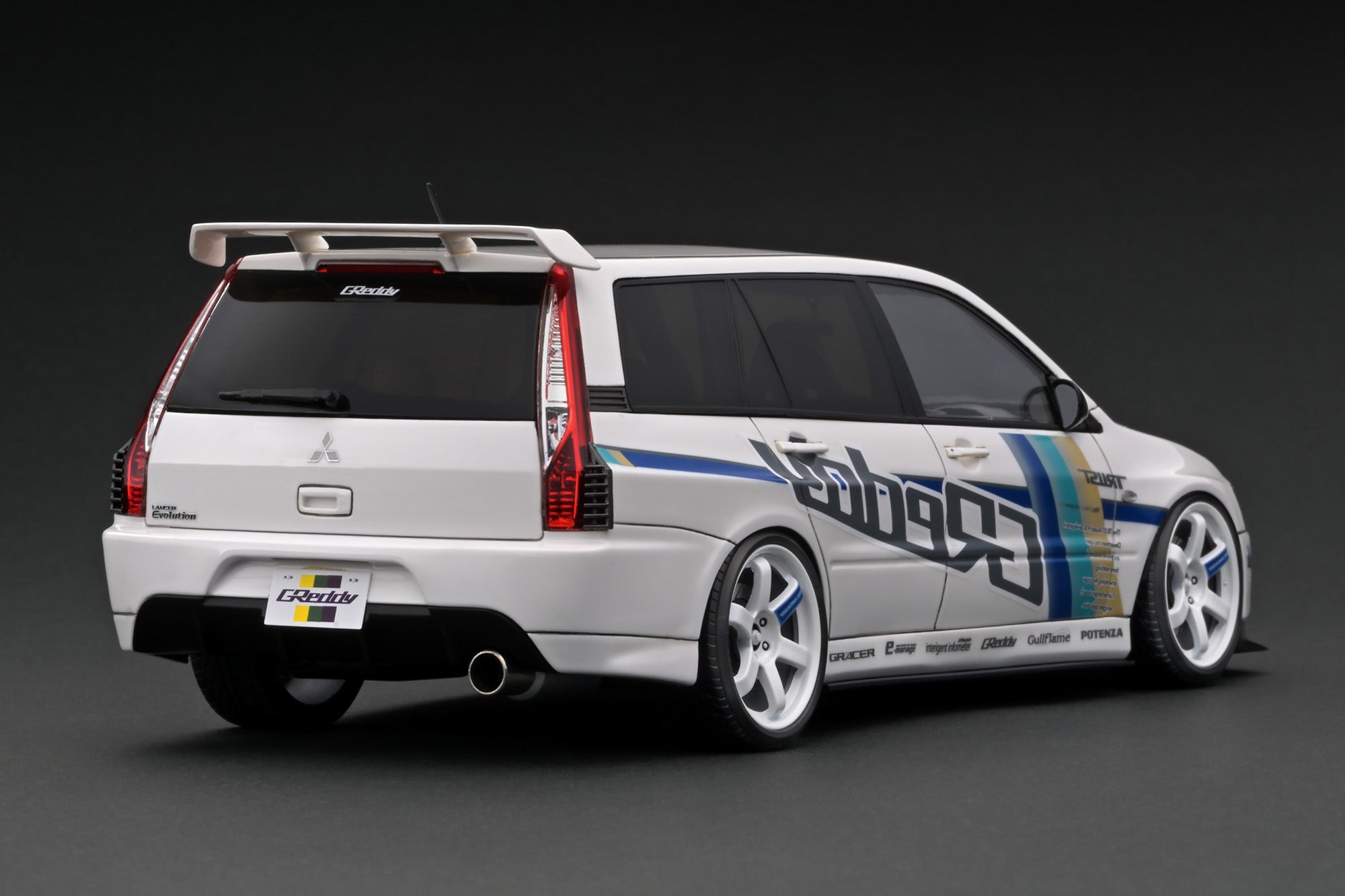 Ignition Model 1:18 Mitsubishi Lancer Evolution Wagon (CT9W) in