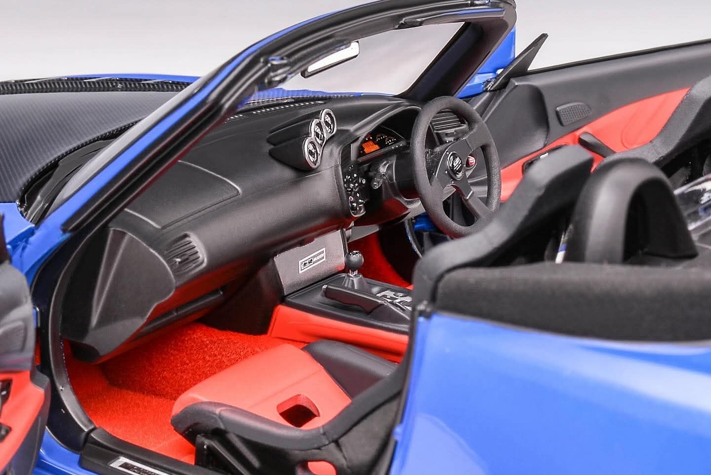 MotorHelix 1/18 Honda S2000 (AP2) MUGEN in Apex Blue – Model Cars