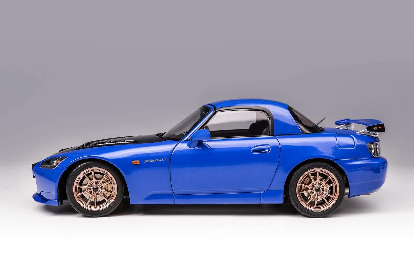 MotorHelix 1/18 Honda S2000 (AP2) MUGEN in Apex Blue – Model Cars