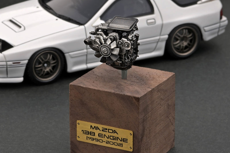 Ignition Model 1:43 Mazda Savanna RX-7 Infini (FC3S) White with 13B Engine Display