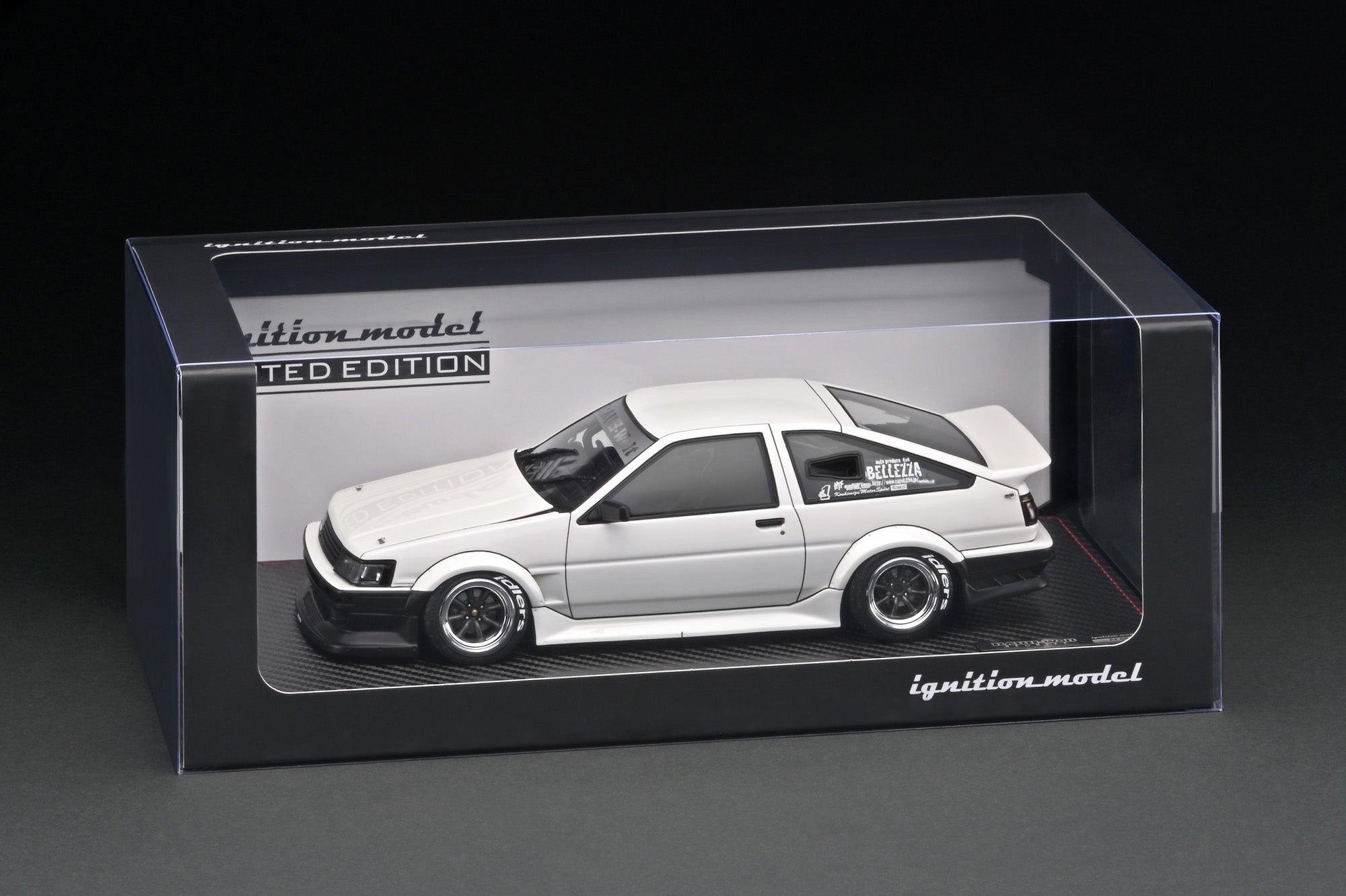 Ignition Model 1:18 Toyota AE86 RWB in White & Black with