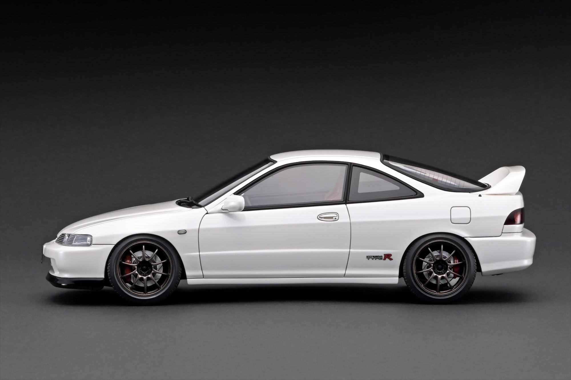 イグニッションモデル 1/18 ホンダ インテグラ DC2 TYPE R イグニッションモデル 1/18 ホンダ インテグラ (DC5) タイプR イエロー