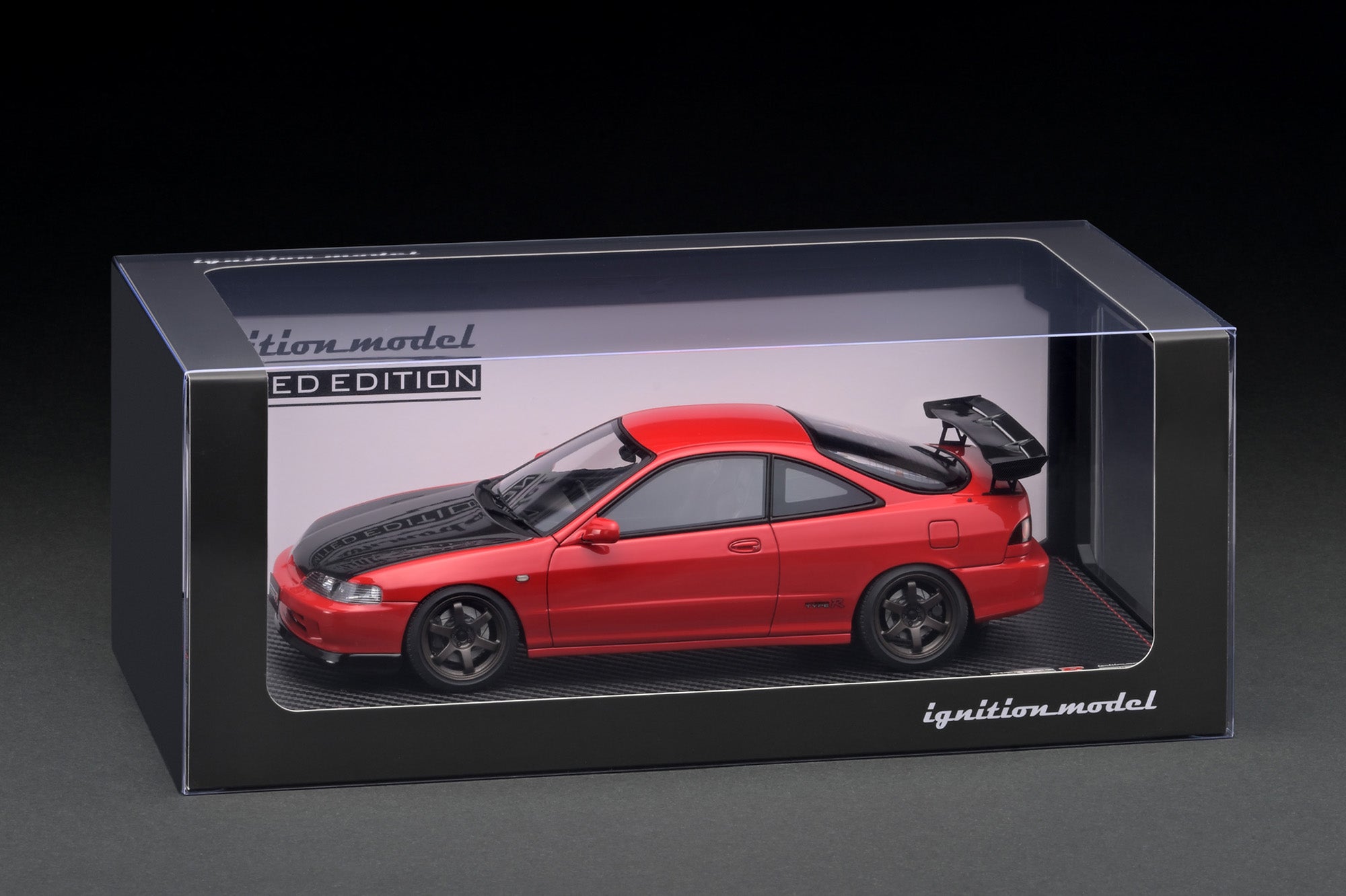 憧れの Type-R Integra Honda 1:18 Model Ignition (DC2) with Red in ミニカー