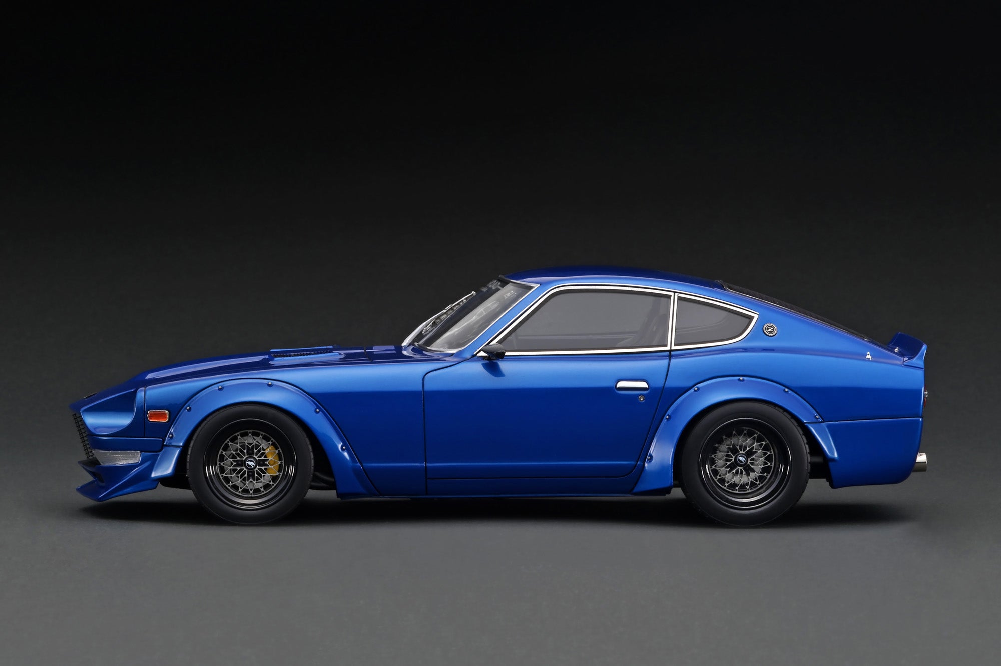 Ignition Model 1:18 Nissan Fairlady Z (S30) STAR ROAD in