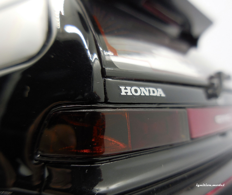 Ignition Model 1:18 Honda Civic (EF9) in Black