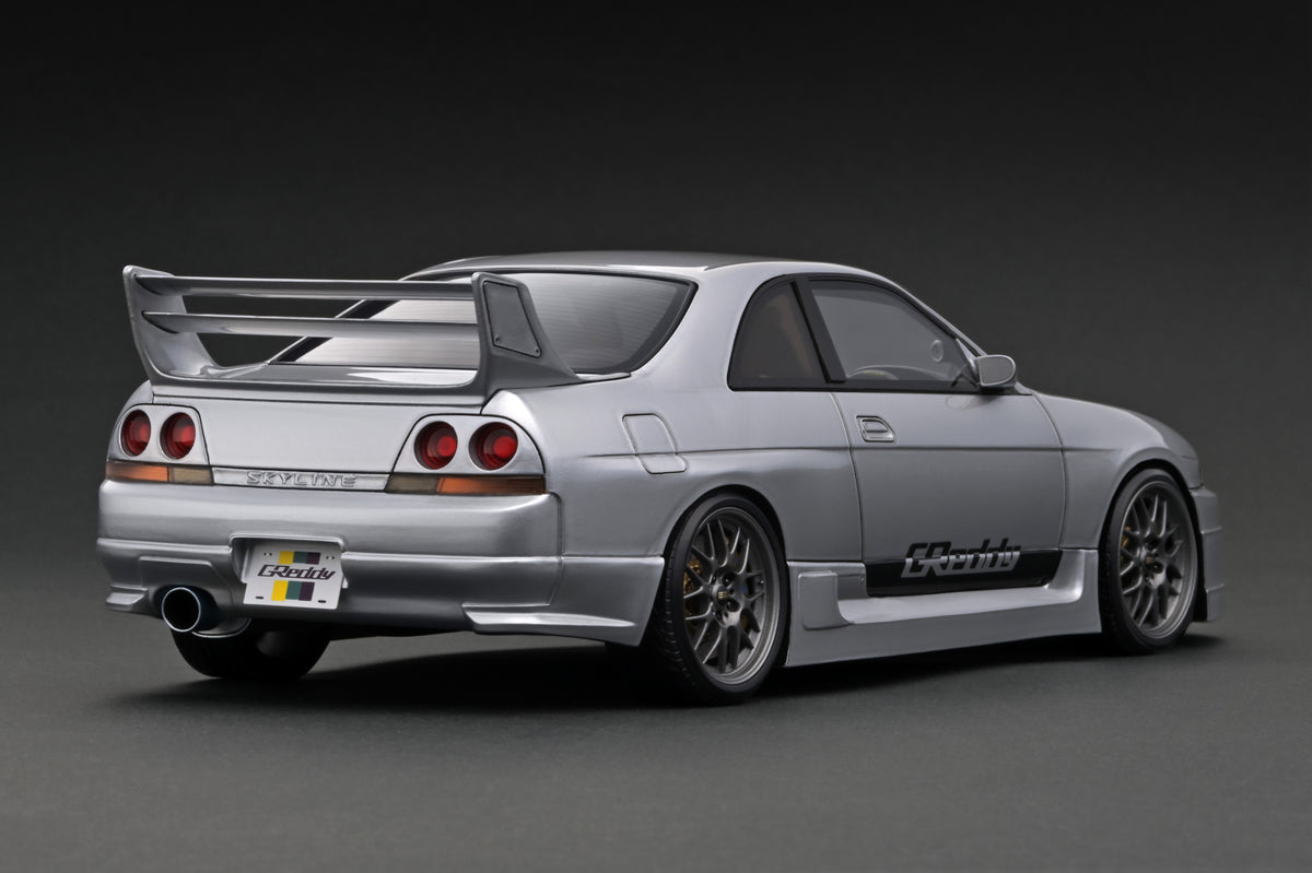 Ignition Model 1:18 Nissan Skyline (BNCR33) GT-R GReddy Version in Pea