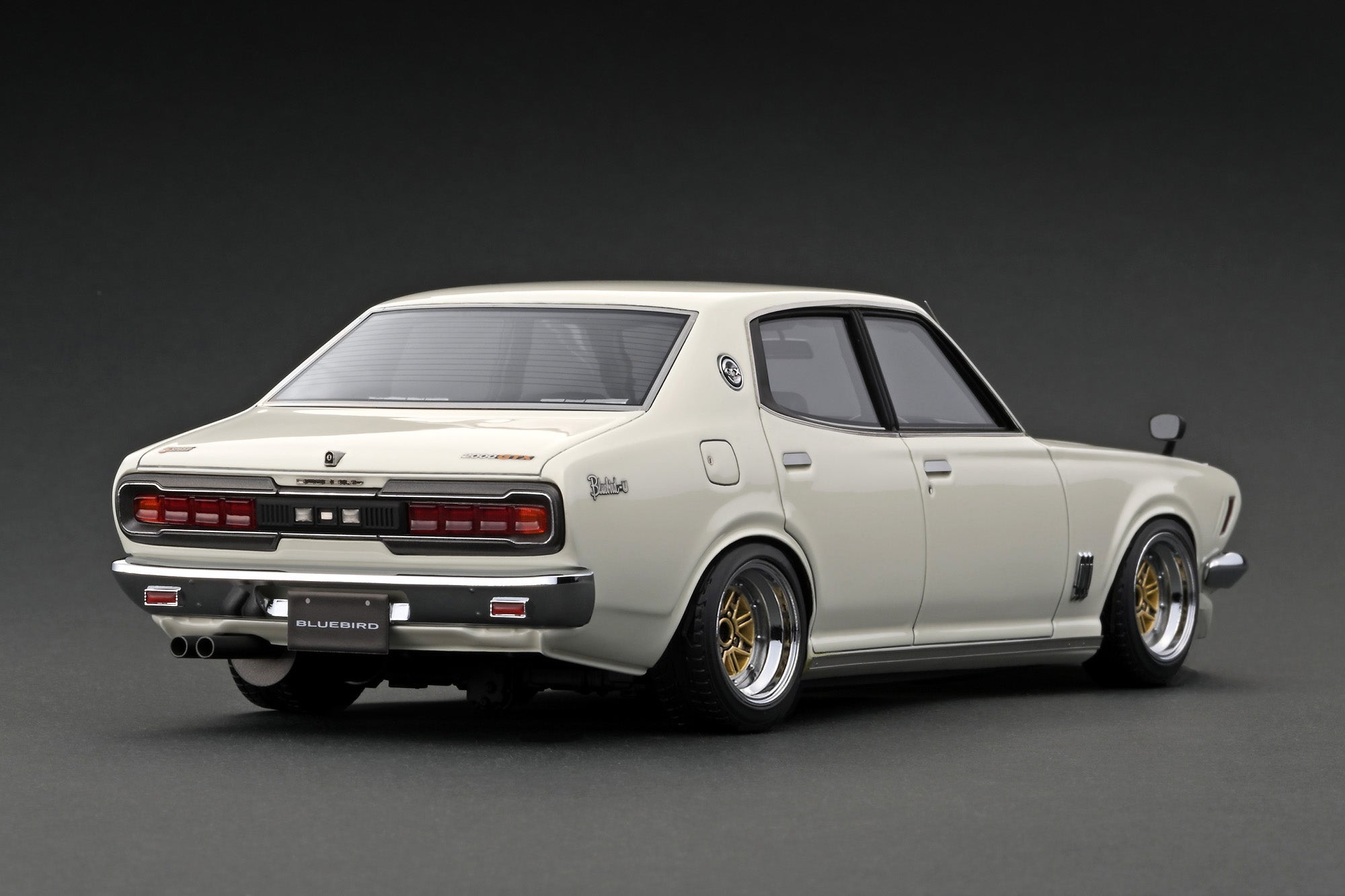 Ignition Model 1:18 Nissan Bluebird U 2000GTX (G610) in