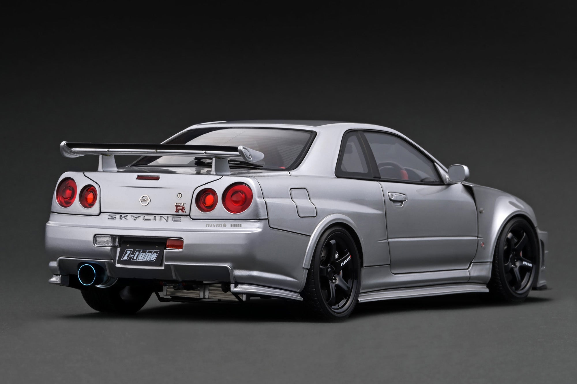 Ignition Model 1:18 Nissan Skyline (R34) GT-R Z-Tune in Silver