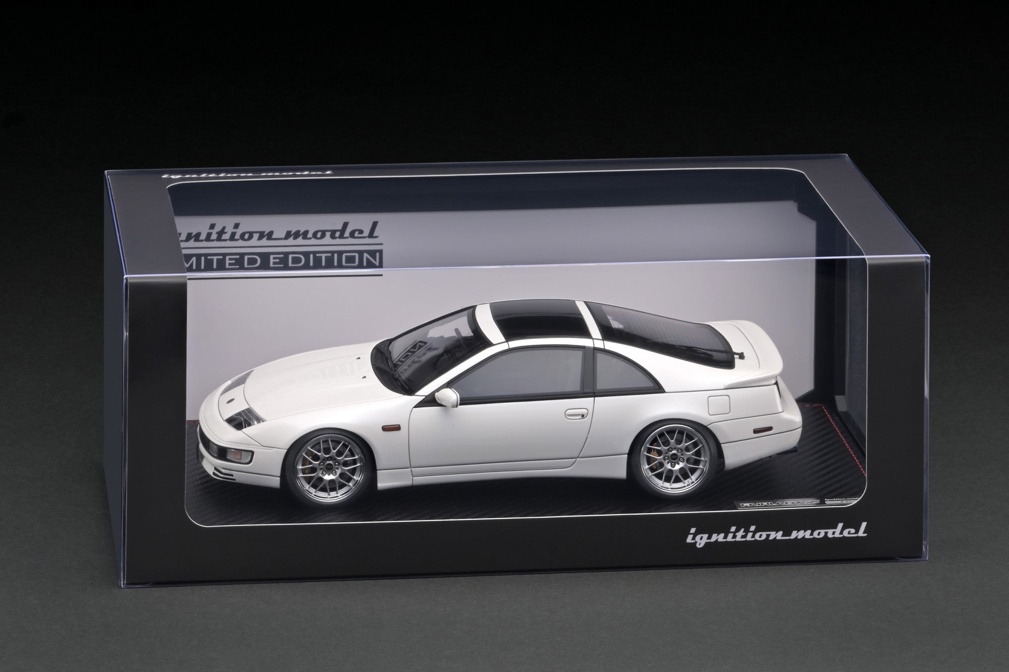 Ignition Model 1:18 Nissan Fairlady Z (Z32) 2+2 in Pearl