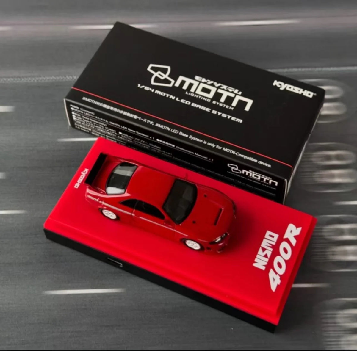 【限定製作】 Salon Auto Tokyo 400R Nismo Nissan 1:64 Kyosho KL in Edition ミニカー