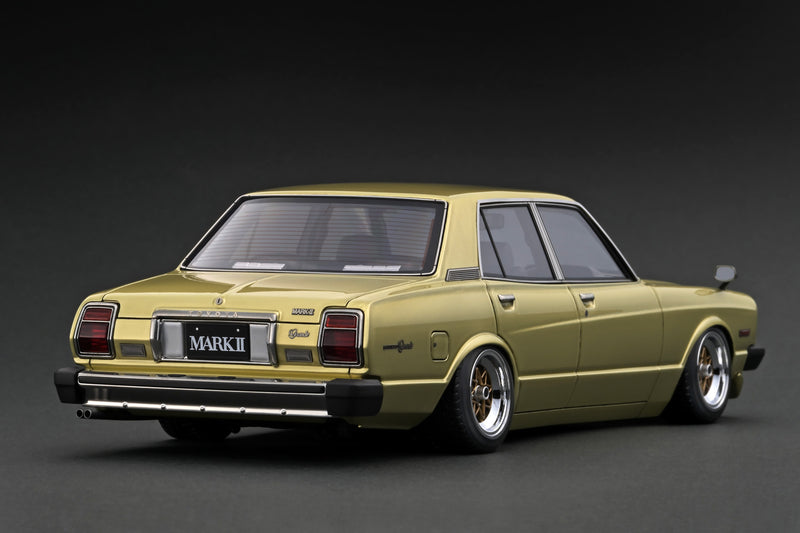 Ignition Model 1:18 Toyota Mark II Sedan Grande (MX41) in Gold