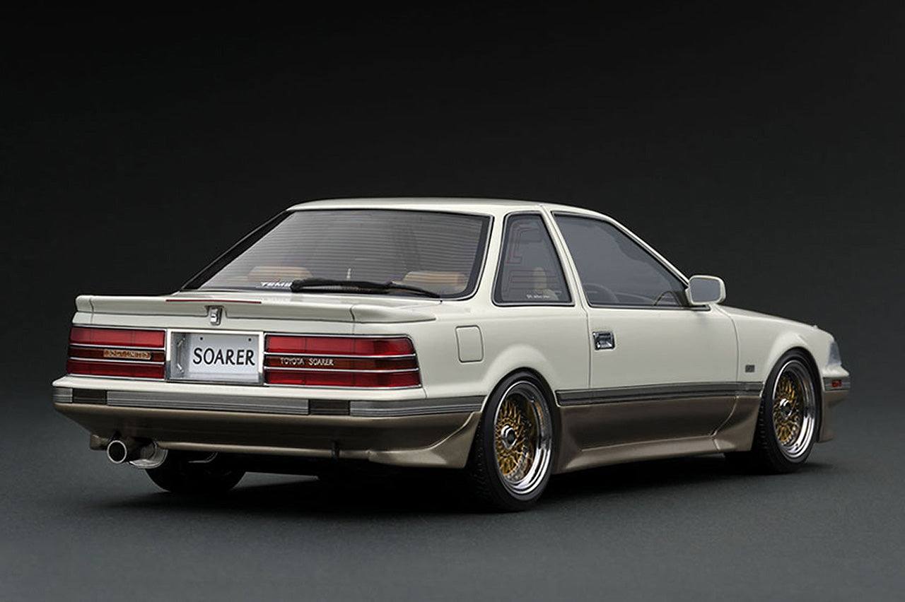 Ignition Model 1:18 Toyota Soarer (Z20) 3.0GT Limited in