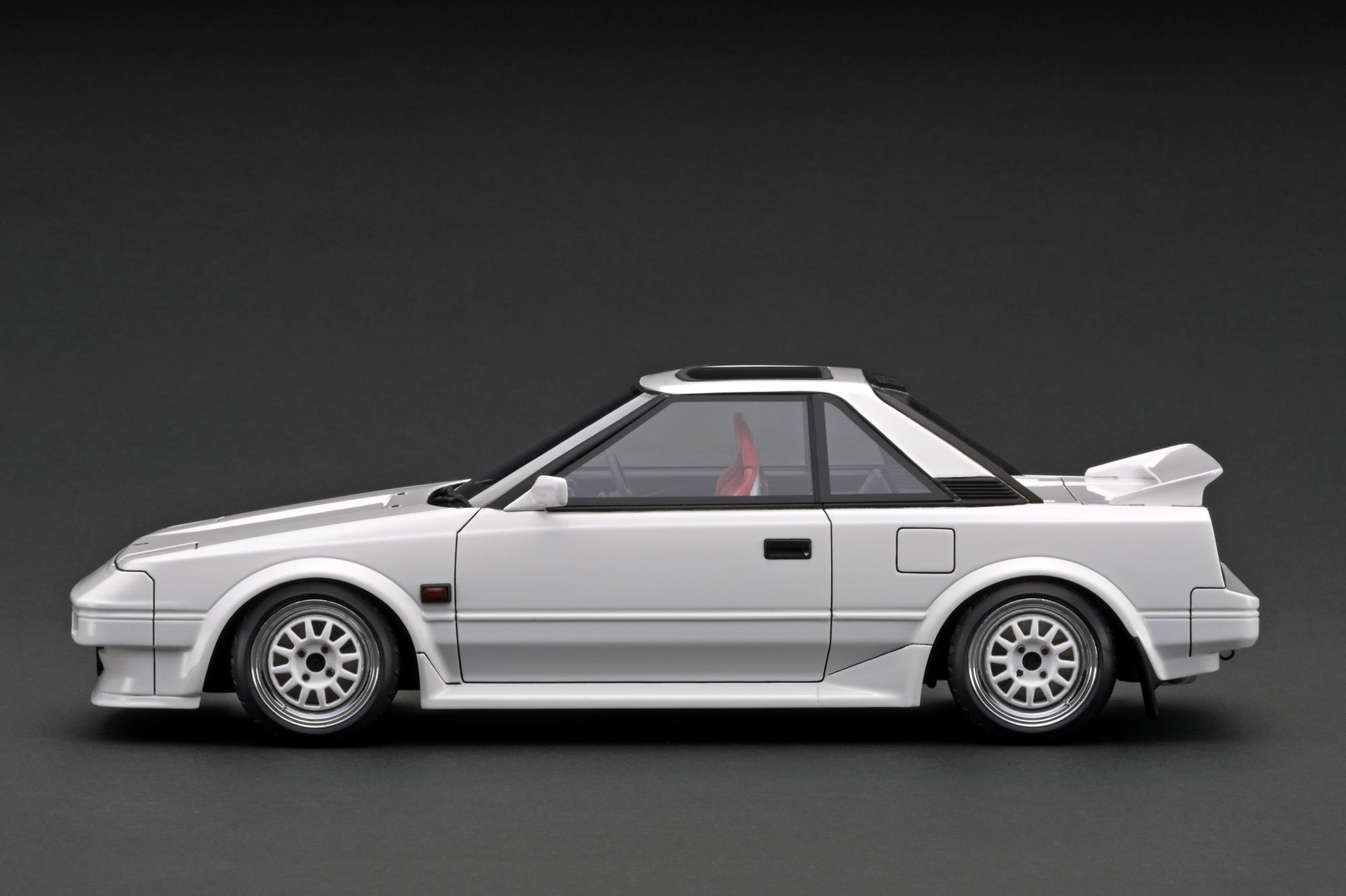 Ignition Model 1:18 Toyota MR2 (AW11) in White – Model Cars Houston