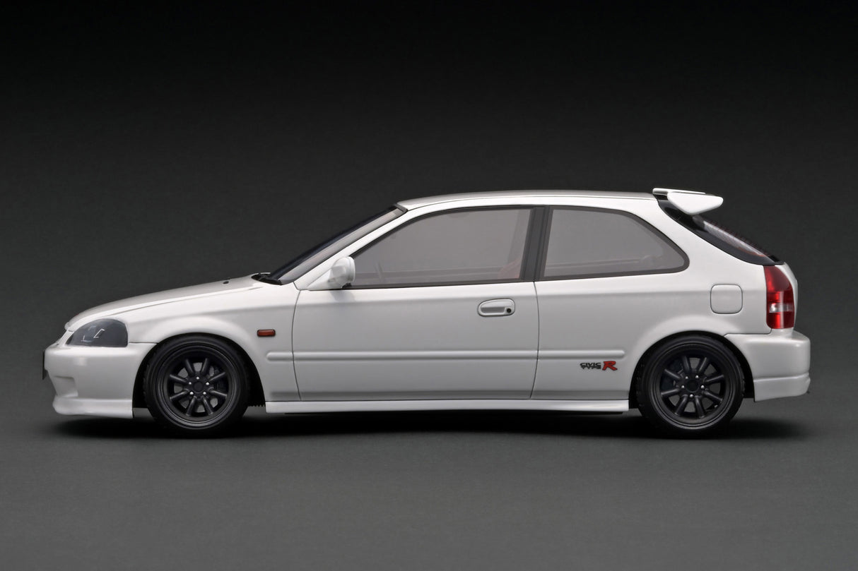 Ignition Model 1:18 Honda Civic (EK9) Type-R in White