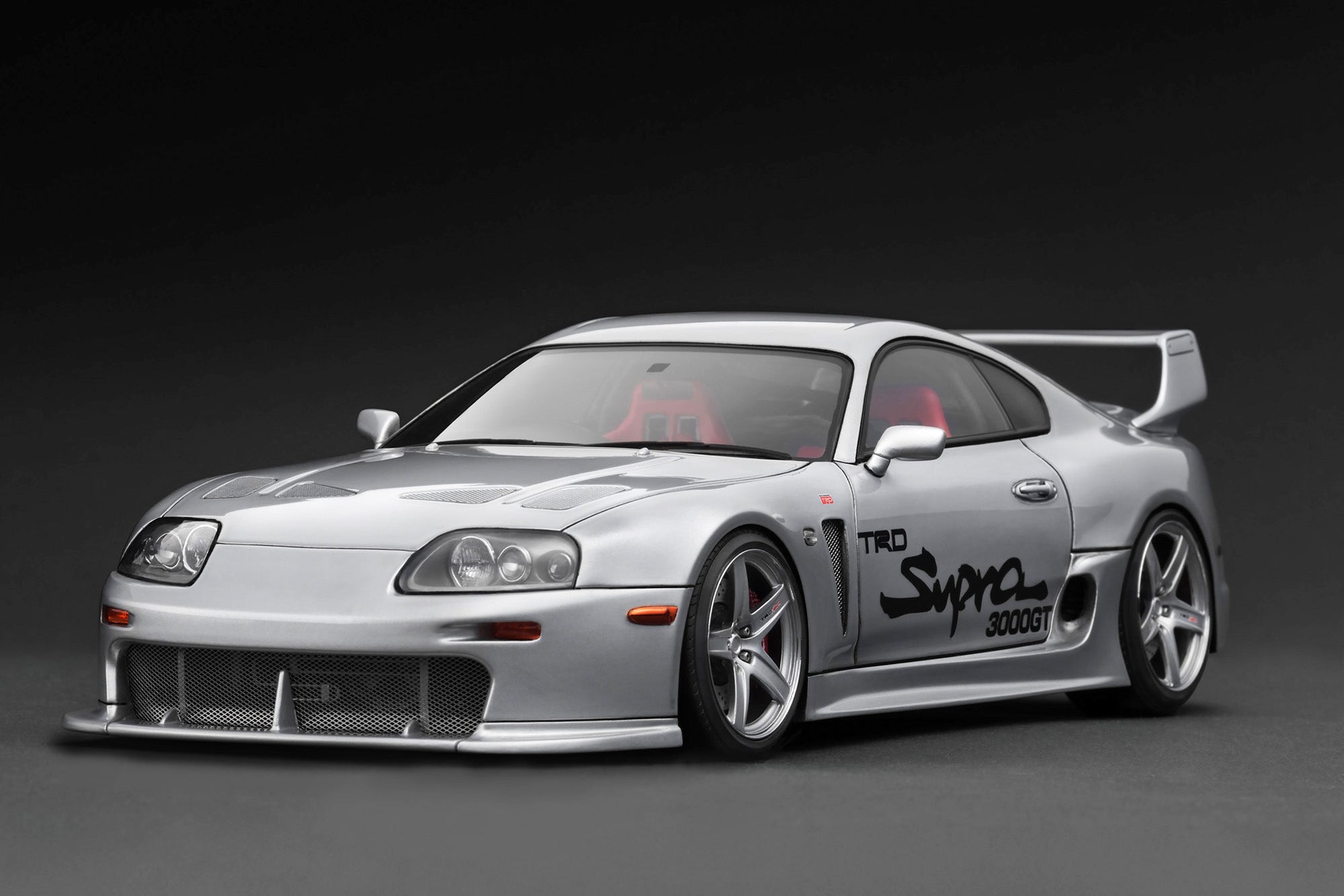 ignition model トヨタ　スープラ　フィギュア付き PREORDER* Ignition Model 1:18 Toyota Supra (A80) TRD 3000GT