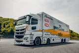 GCD 1:64 Mitsubishi FUSO Super Great Truck Liberty Walk in White / Yellow
