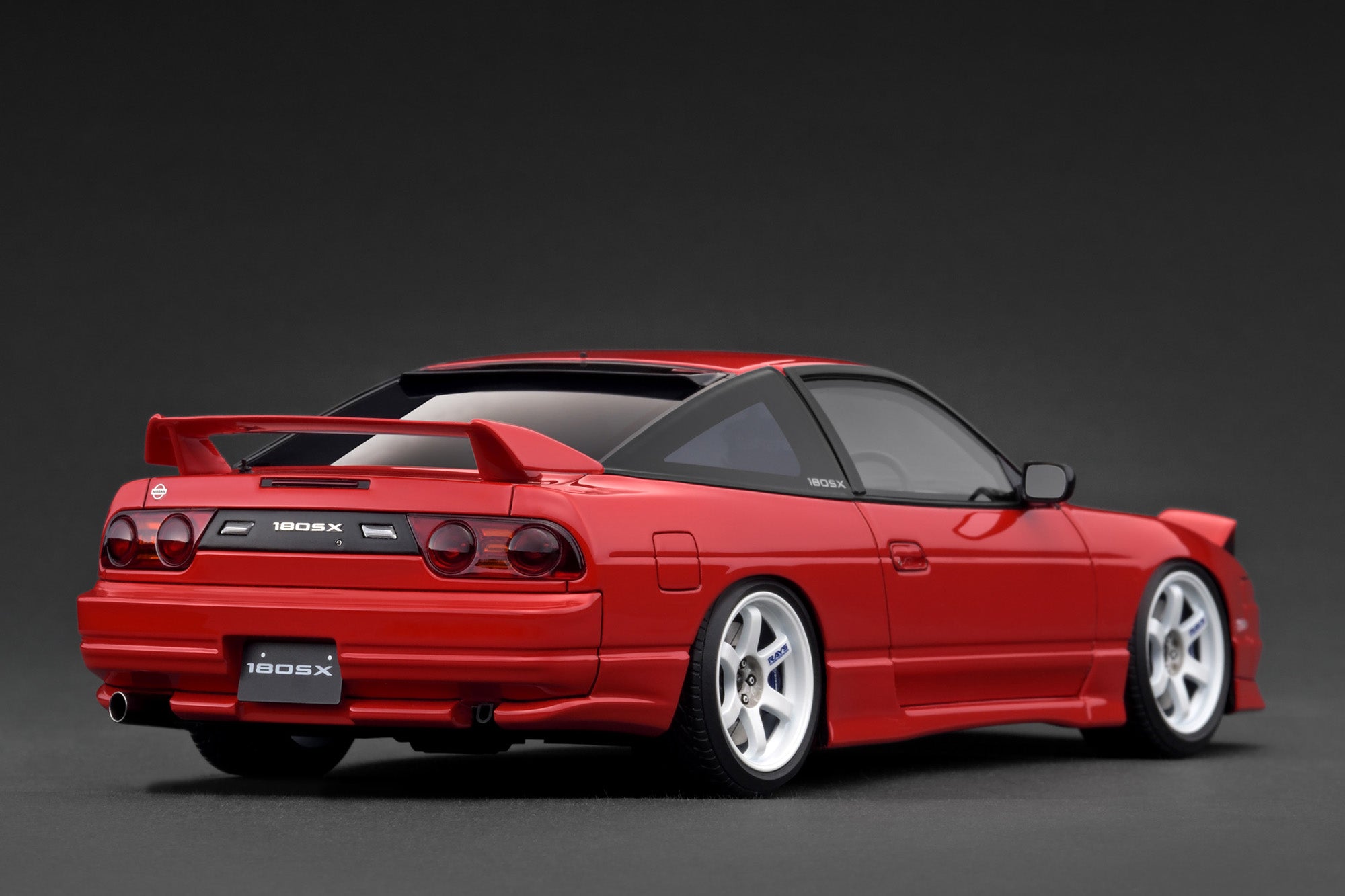 DISM　Nissan 180SX 1/24スケールモデル 赤 Amazon | アオシマ DISM 1/24 日産 180SX RS13 前期型 スーパーレッド