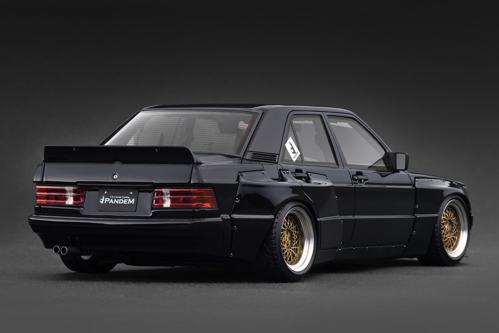 Ignition Model 1:18 Mercedes-Benz 190 PANDEM in Black – Model Cars