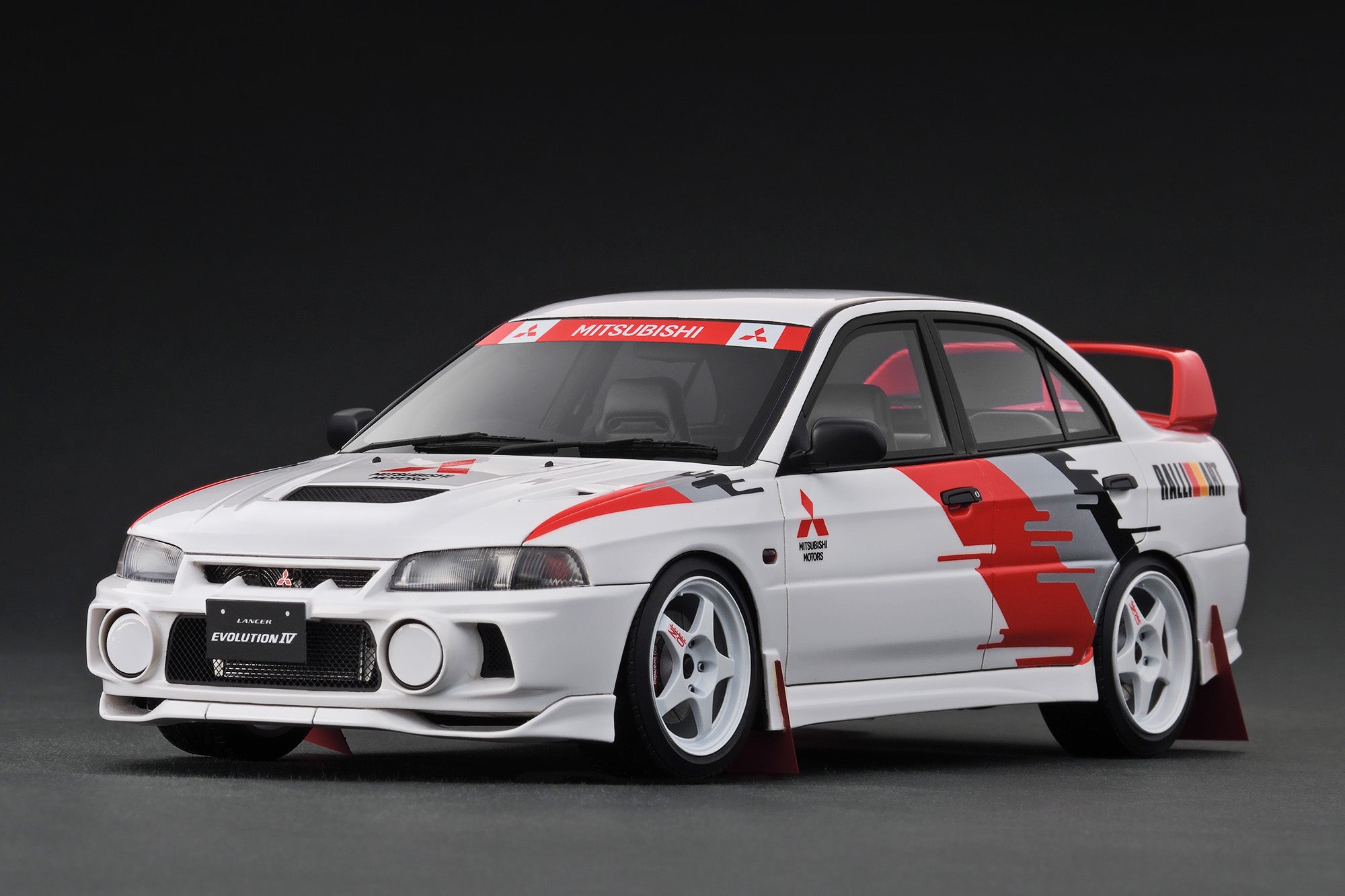 タミヤ　Mitsubishi Lancer Evolution IV PREORDER* Ignition Model 1:18 Mitsubishi LANCER EVOLUTION Ⅳ