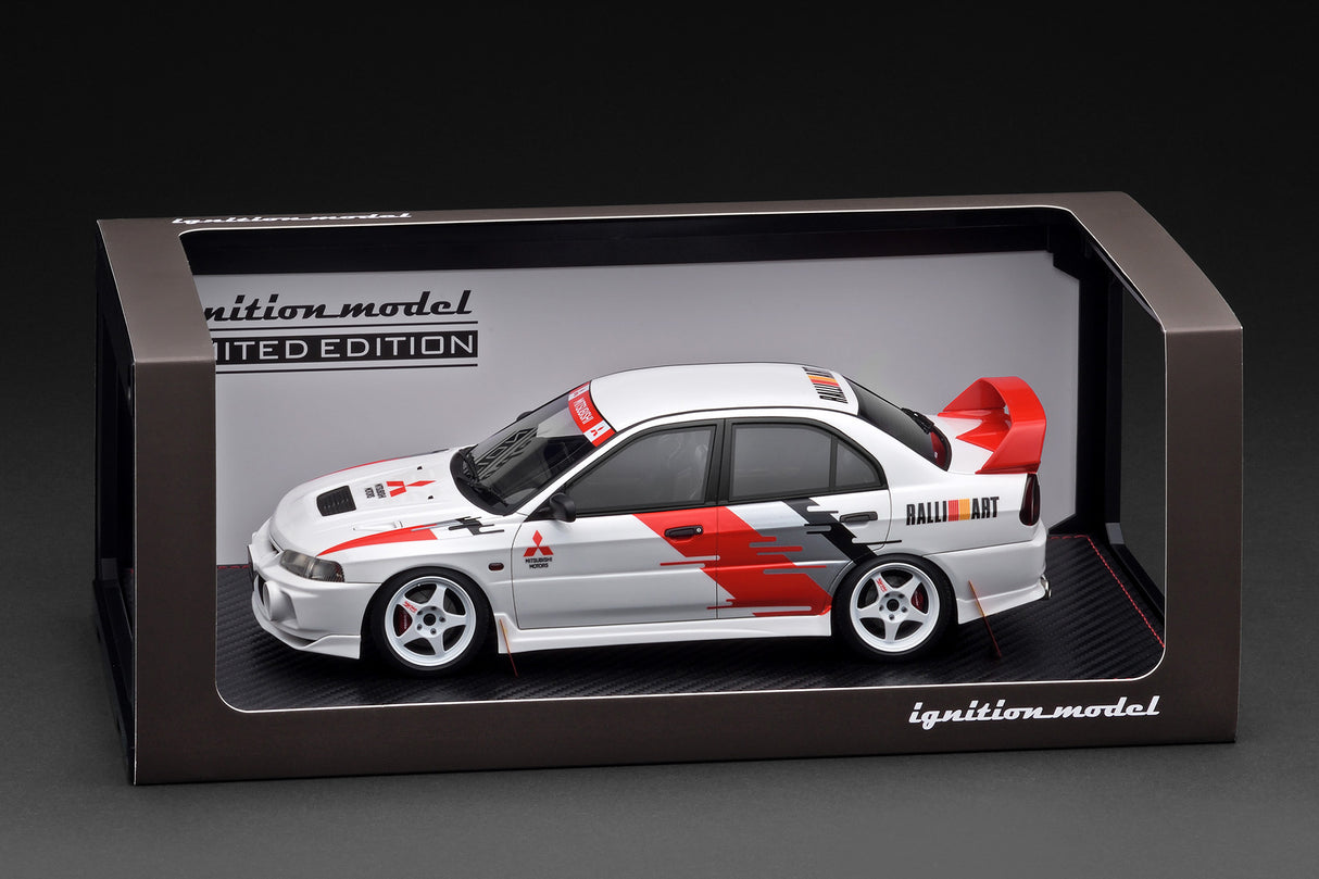 *PREORDER* Ignition Model 1:18 Mitsubishi LANCER EVOLUTION Ⅳ (CN9A) White Rally decoration ver.