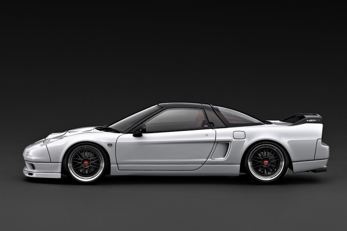 *PREORDER* Ignition Model 1:18 Honda NSX-R (NA2) in White