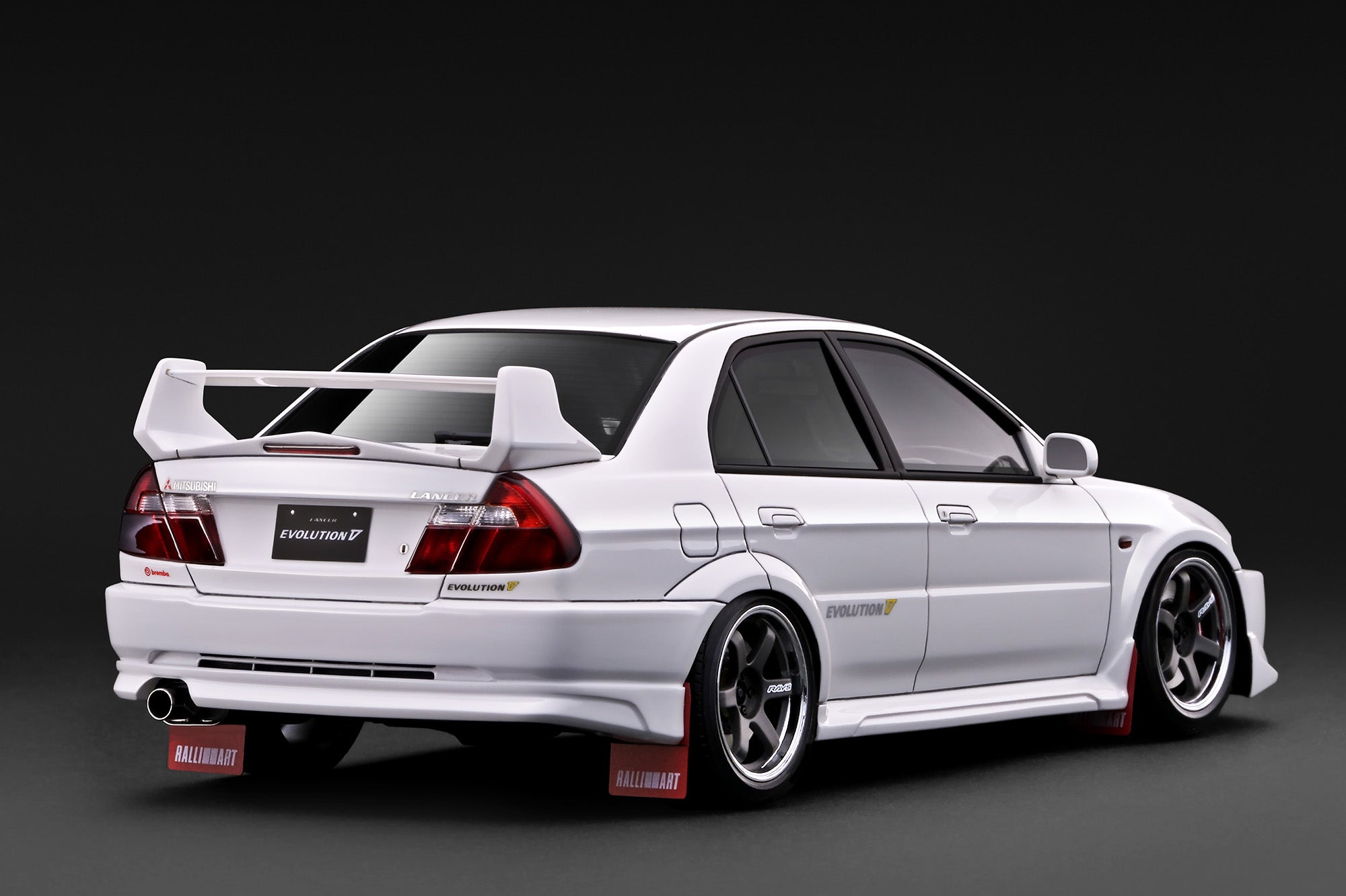 PREORDER* Ignition Model 1:18 Mitsubishi Lancer Evolution V (CP9A