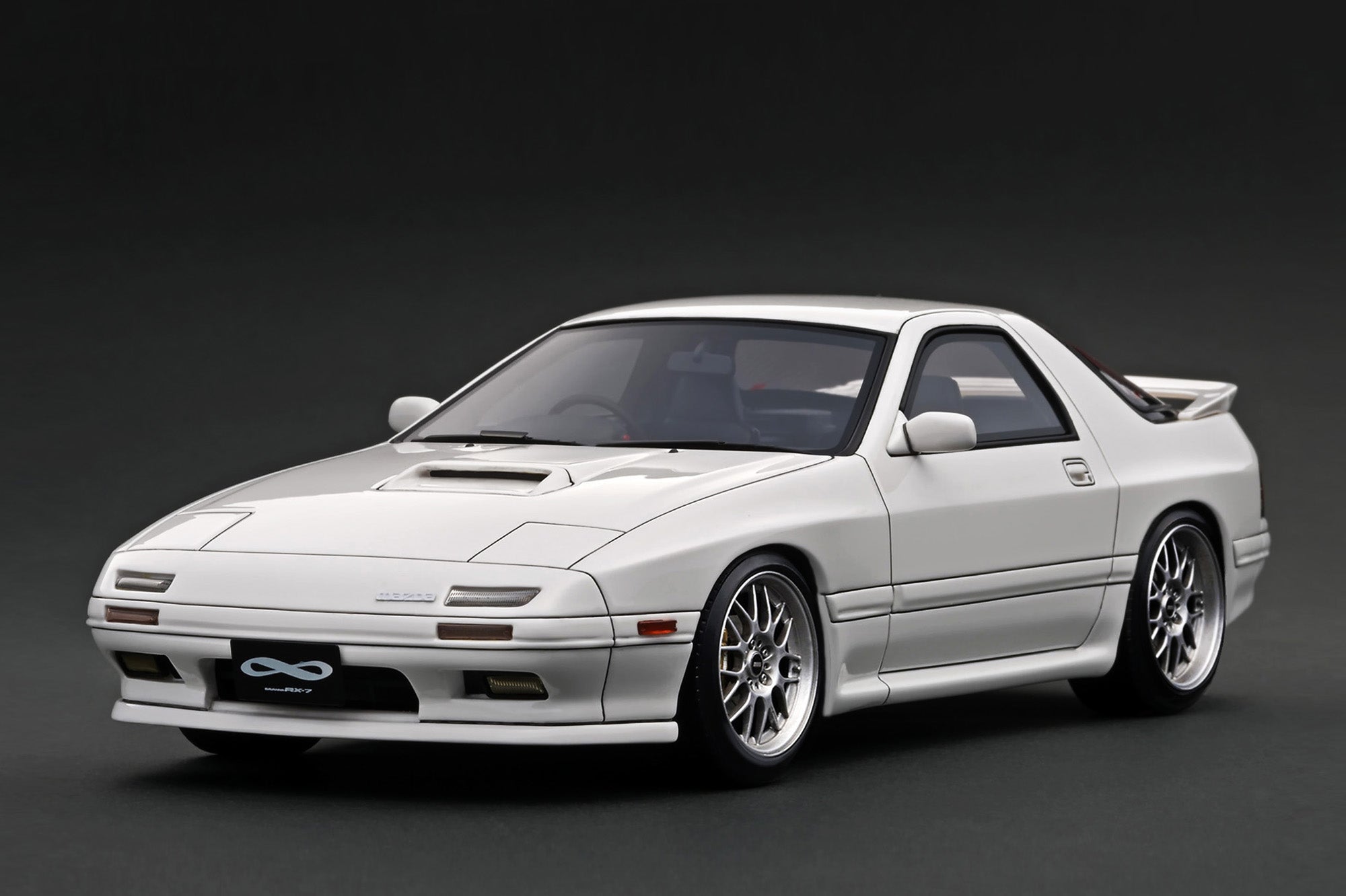 PREORDER* Ignition Model 1:18 Mazda RX-7 Savanna Infini (FC3S) in